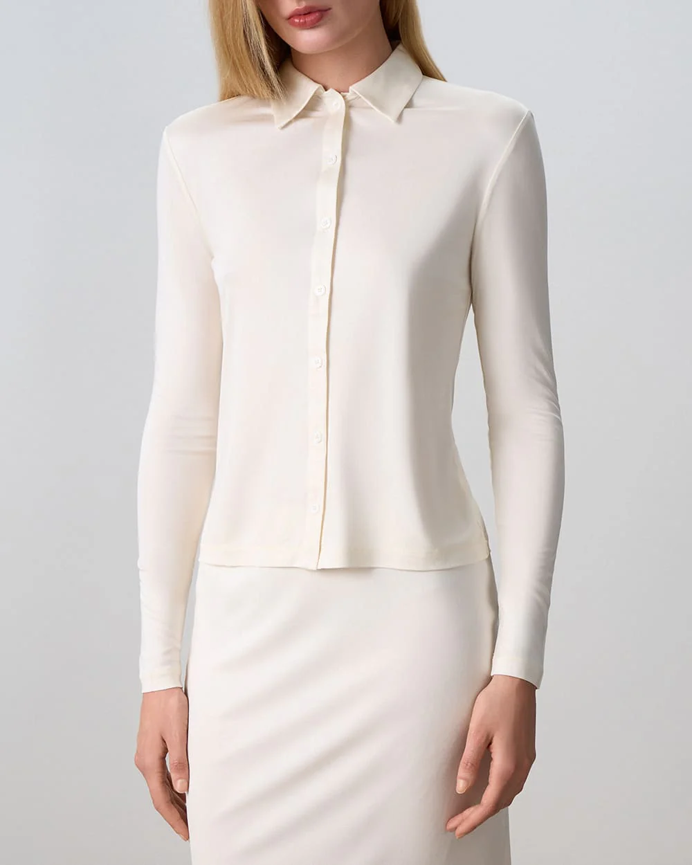 Blouses, tops & shirts